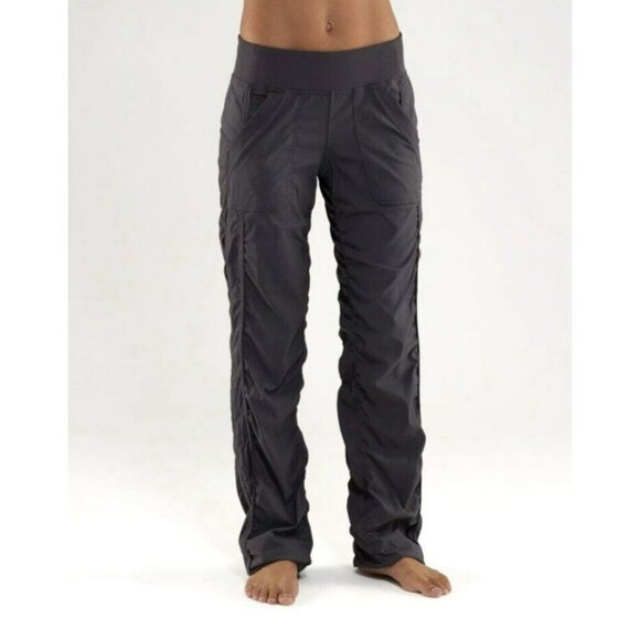 Lululemon Quick Step Pant Coal Size 8 - Picture 1 of 7